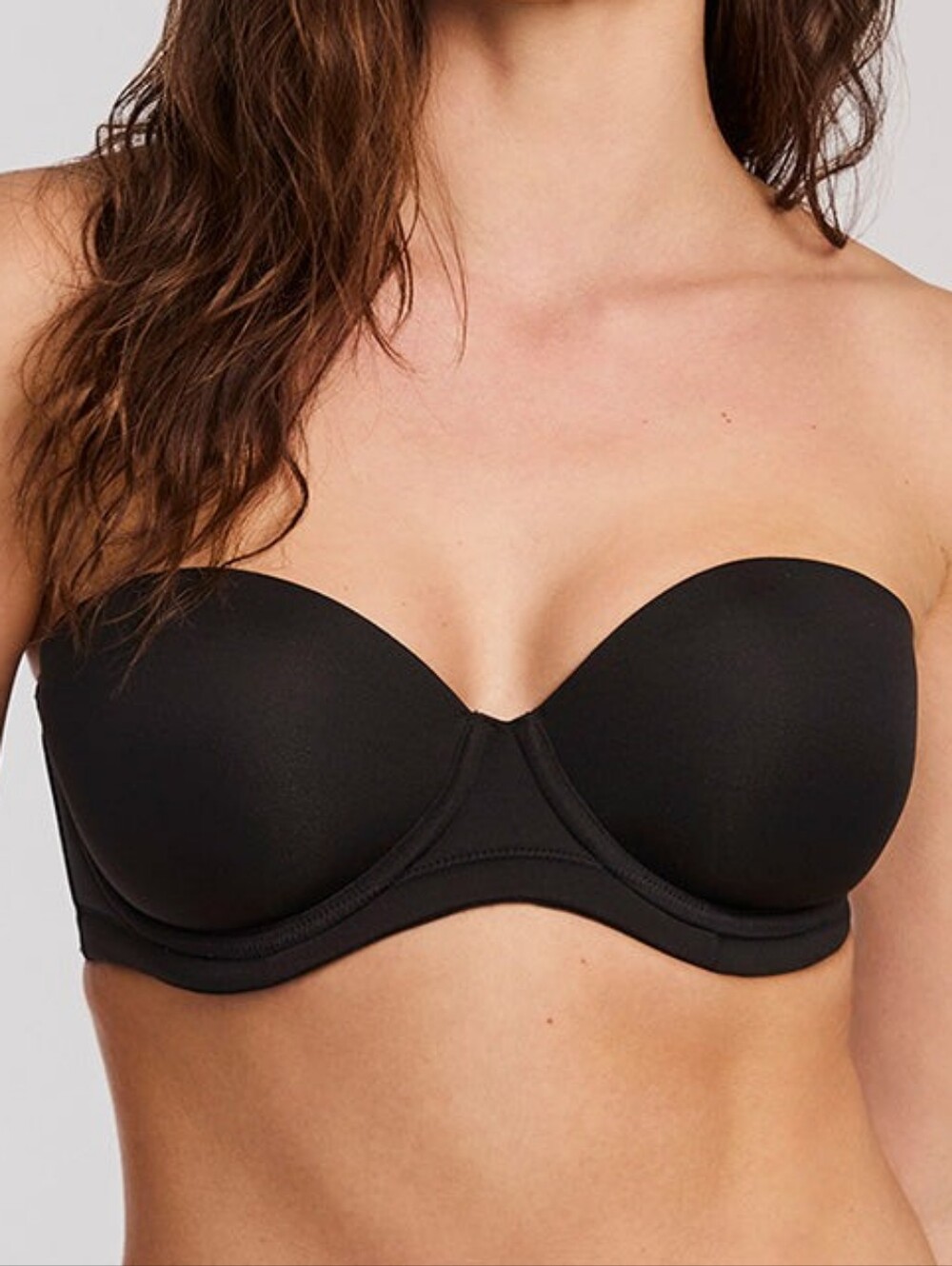 Wacoal Red Carpet Strapless Underwire Bra in Black size 38C